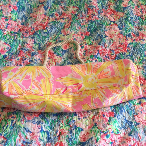 NWOT Lilly Pulitzer Be the Sunshine Extra Large Beach Bag - Picture 12 of 14